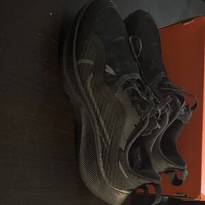 Nike Women's Black Low-Profile Training Sneakers